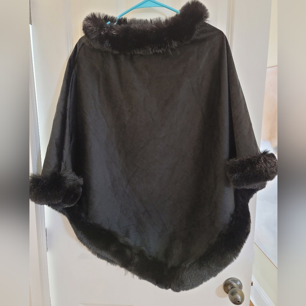 NWT Cape
